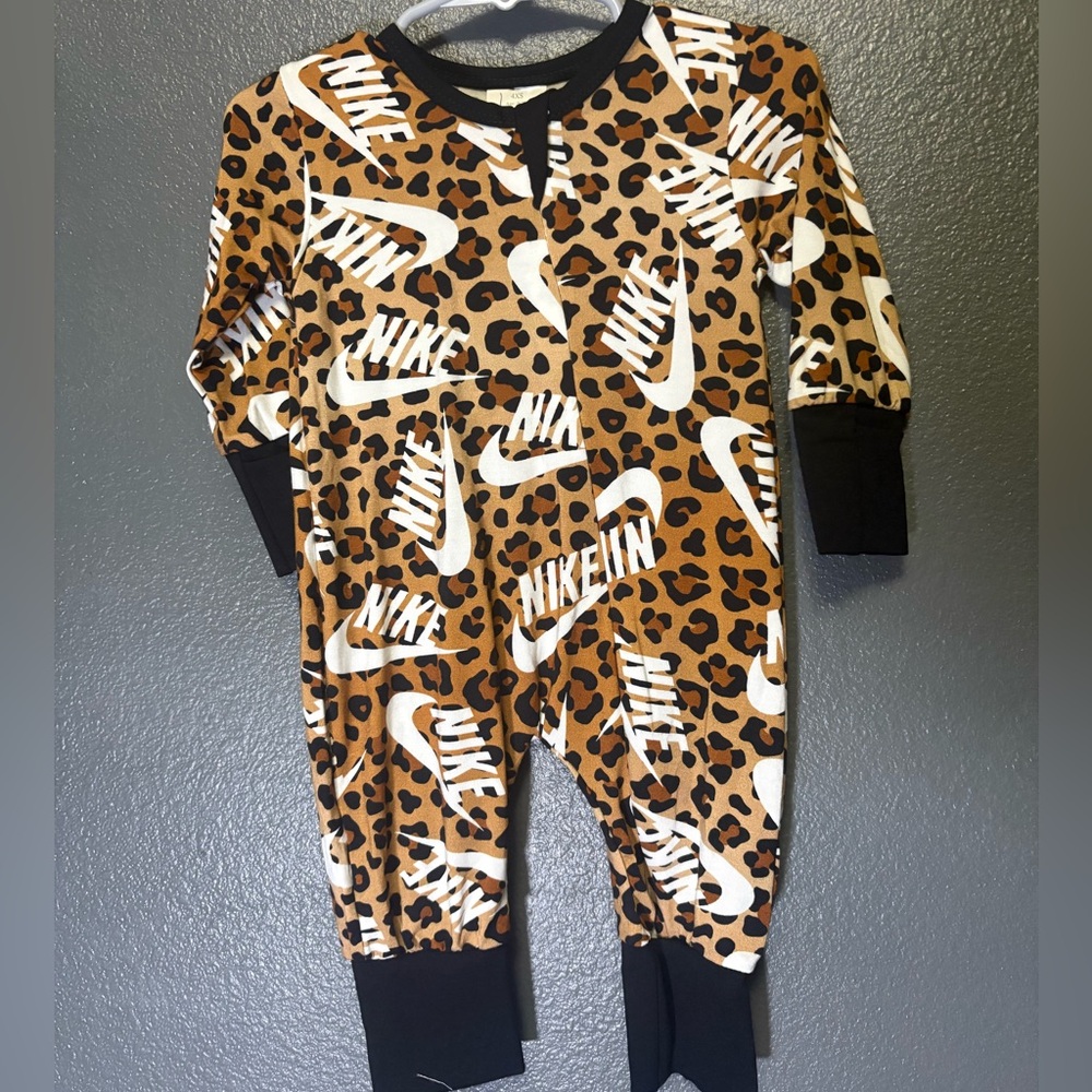 Nike Kids Brown Leopard Print Footie